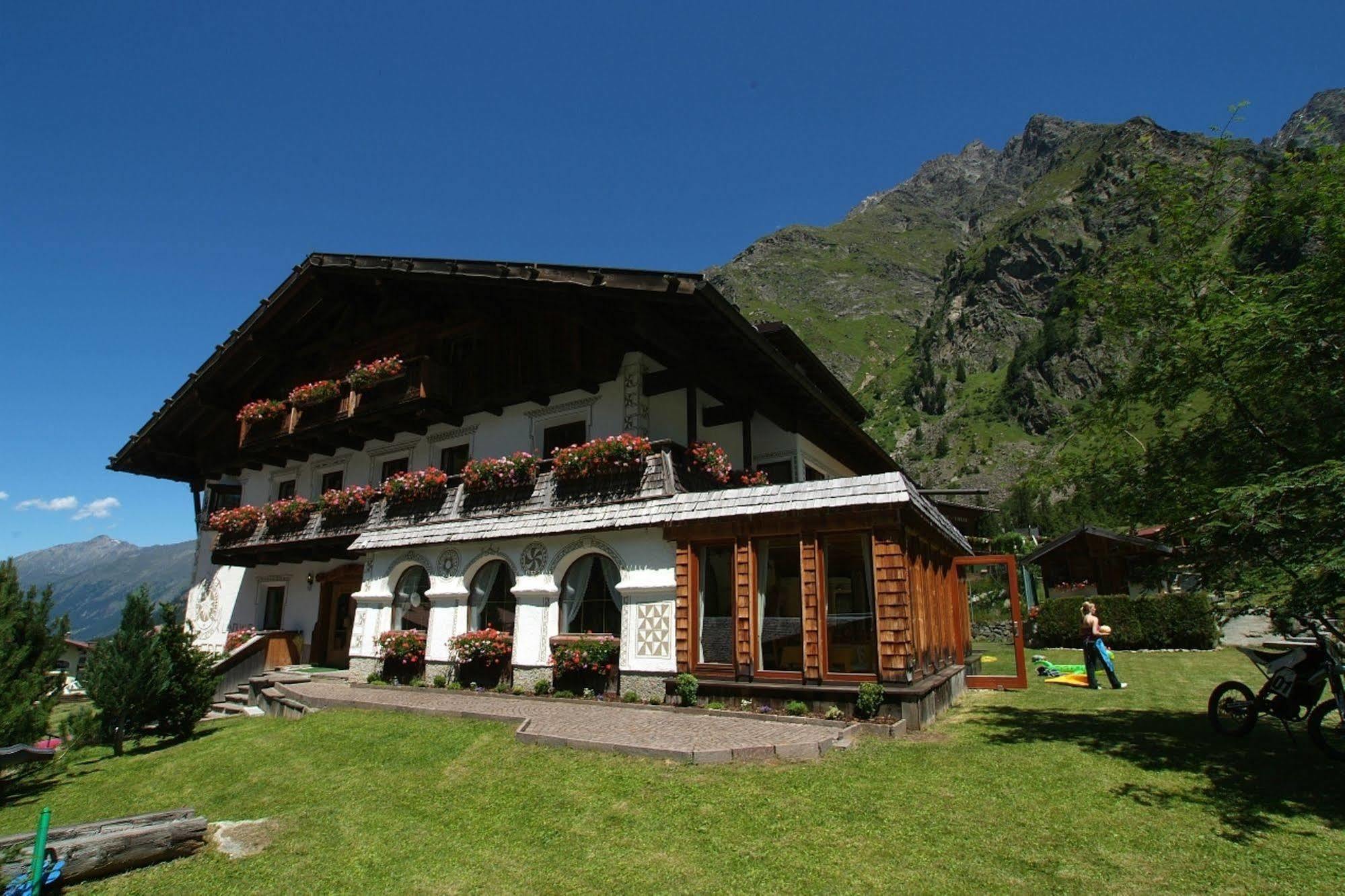 Landhaus Edelweiss Sankt Leonhard im Pitztal Exterior foto