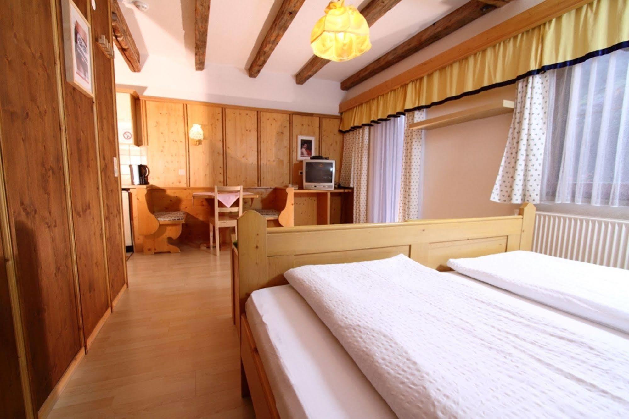 Landhaus Edelweiss Sankt Leonhard im Pitztal Exterior foto